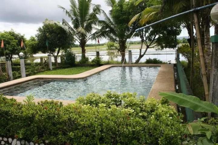 Pantropi-Coco Farm Hotel Calapan Exterior photo